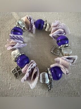 Purple Bead and Shell Accent Stretch Bracelet